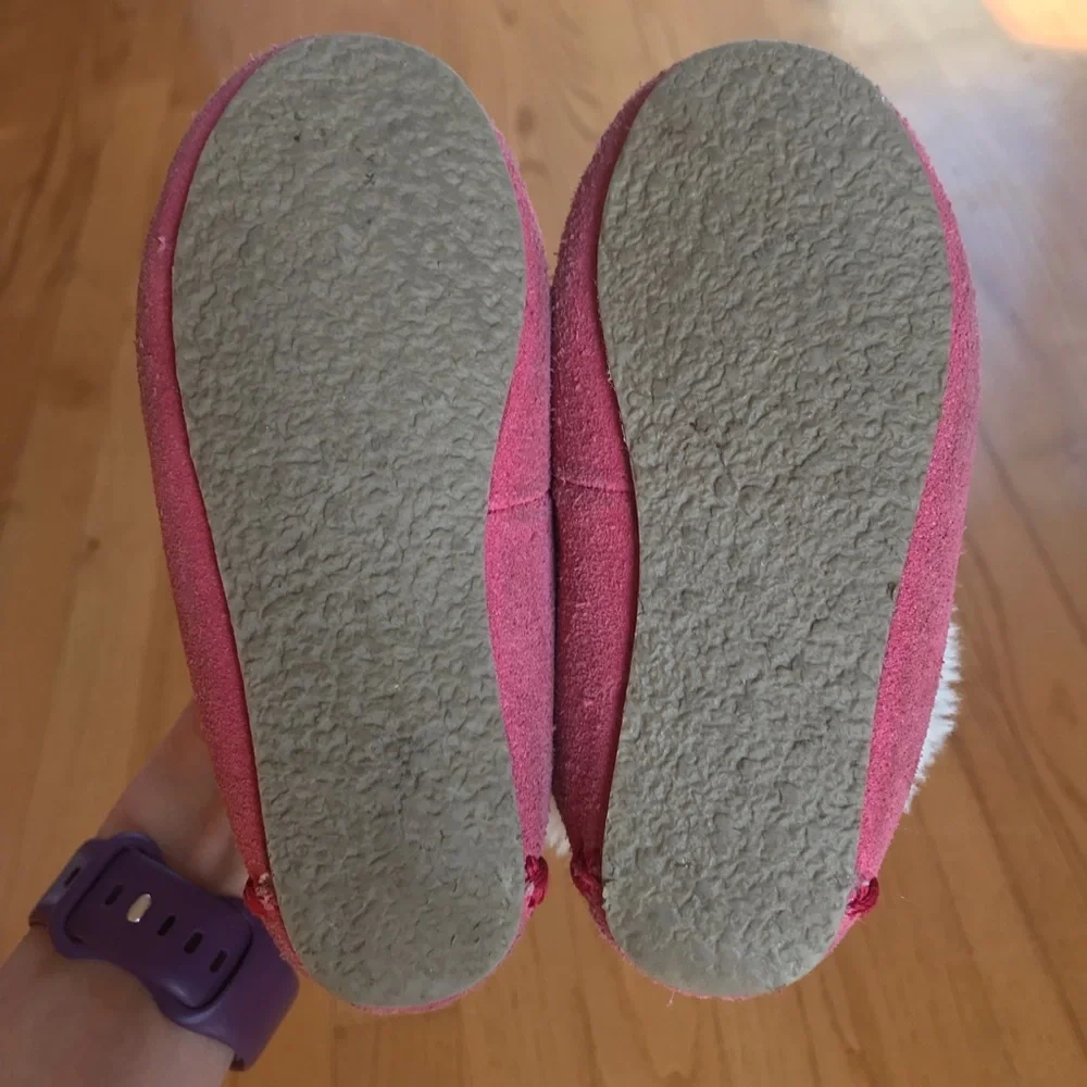 Minnetonka moccasins Charley Slipper Toddler Little Kid Bright Pink girls size 7